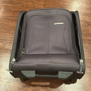 This is a portable suitcase that can work as a carry on bag or as a luggage!